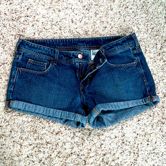 &Denim by H&M Low Rise Jean Shorts - Picture 1 of 3